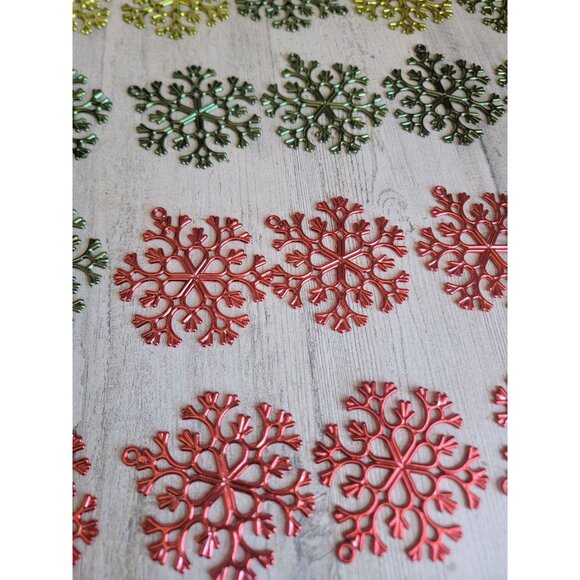 Red green snowflake ornament Xmas set decor metallic - Picture 3 of 8